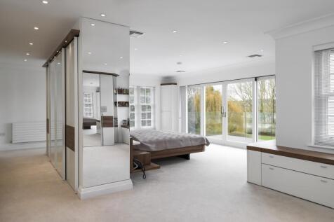 Sonning Court, Sonning-on-Thames, Berkshire, RG4 6UR