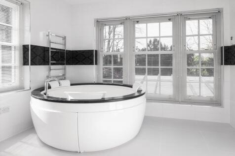 Sonning Court, Sonning-on-Thames, Berkshire, RG4 6UR