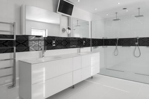 Sonning Court, Sonning-on-Thames, Berkshire, RG4 6UR