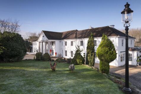 Sonning Court, Sonning-on-Thames, Berkshire, RG4 6UR