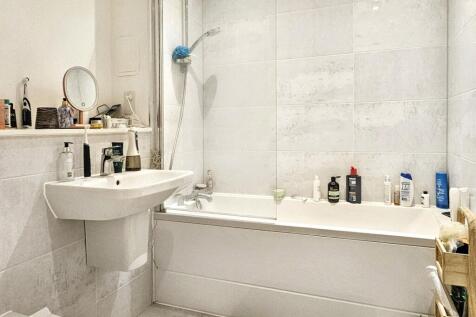 28 Suffield Lodge, Suffield Hill, High Wycombe, Buckinghamshire, HP11 2FR
