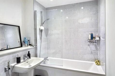 16 Suffield Lodge, Suffield Hill, High Wycombe, Buckinghamshire, HP11 2FR