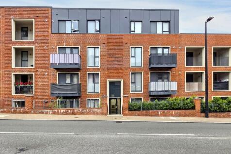 16 Suffield Lodge, Suffield Hill, High Wycombe, Buckinghamshire, HP11 2FR