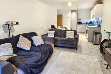 16 Suffield Lodge, Suffield Hill, High Wycombe, Buckinghamshire, HP11 2FR