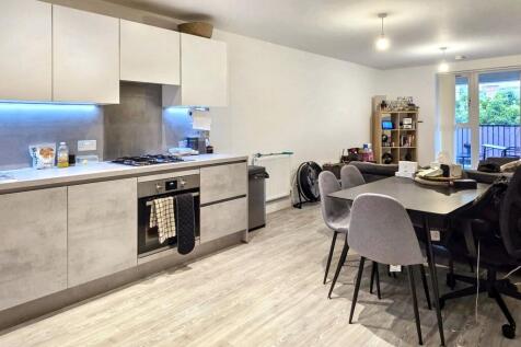 16 Suffield Lodge, Suffield Hill, High Wycombe, Buckinghamshire, HP11 2FR