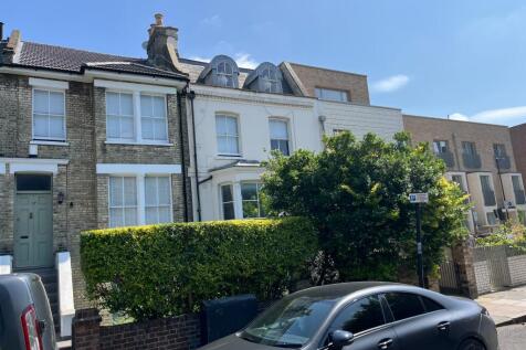 19 Sparsholt Road, Finsbury Park, London N19 4EL