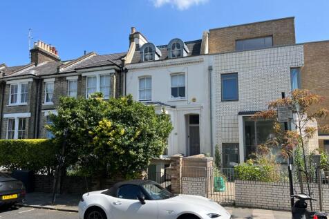 19 Sparsholt Road, Finsbury Park, London N19 4EL