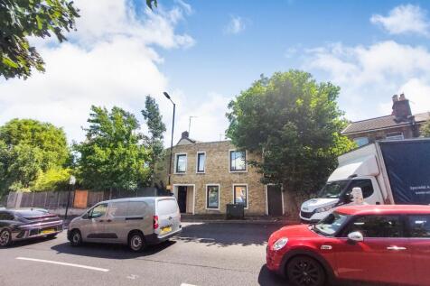 208 Cassland Road, London E9 5AJ
