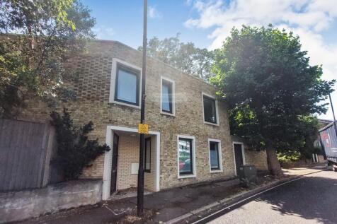 208 Cassland Road, London E9 5AJ