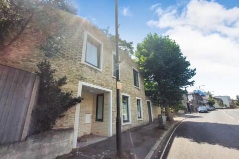208 Cassland Road, London E9 5AJ