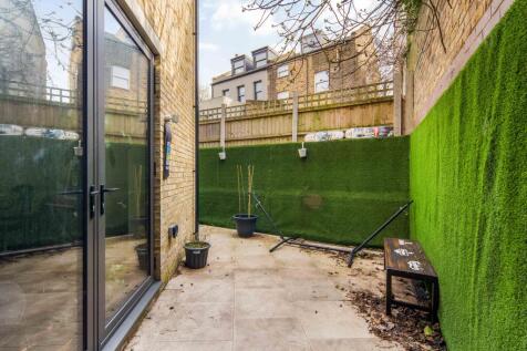 208 Cassland Road, London E9 5AJ