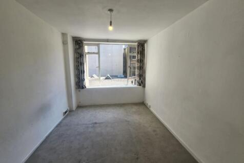 Flat 28 Florin Court, 6-9 Charterhouse Square, Barbican, London, EC1M 6ET
