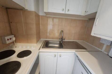 Flat 28 Florin Court, 6-9 Charterhouse Square, Barbican, London, EC1M 6ET