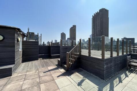 Flat 28 Florin Court, 6-9 Charterhouse Square, Barbican, London, EC1M 6ET