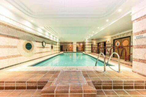 Flat 28 Florin Court, 6-9 Charterhouse Square, Barbican, London, EC1M 6ET