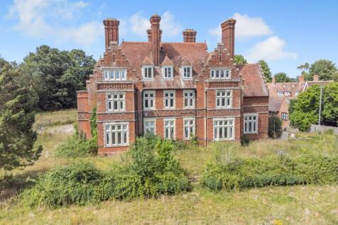 Brookwood Manor, Holbrook Hall Park, Little Waldingfield, Sudbury, CO10 0TH