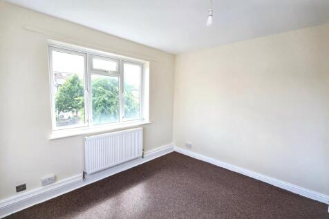 13 Cotswold Court, Hodder Drive, Perivale, Greenford, UB6 8LJ