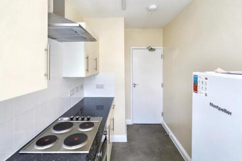 13 Cotswold Court, Hodder Drive, Perivale, Greenford, UB6 8LJ