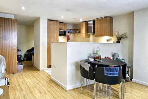 2 Paramount, Beckhampton Street, Swindon SN1 2SB