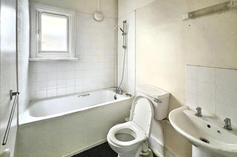 21 Garfield Road, Battersea, London SW11 5PL