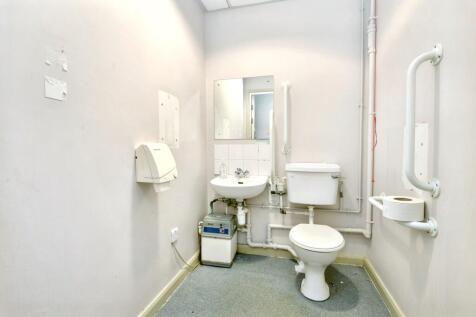 6 Market Place, Retford, Nottinghamshire, DN22 6HB