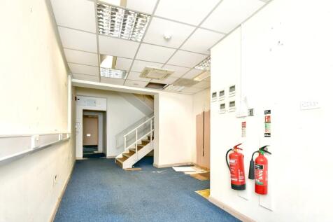 6 Market Place, Retford, Nottinghamshire, DN22 6HB
