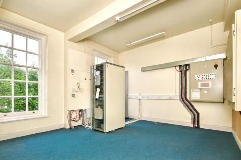 6 Market Place, Retford, Nottinghamshire, DN22 6HB