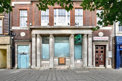 6 Market Place, Retford, Nottinghamshire, DN22 6HB