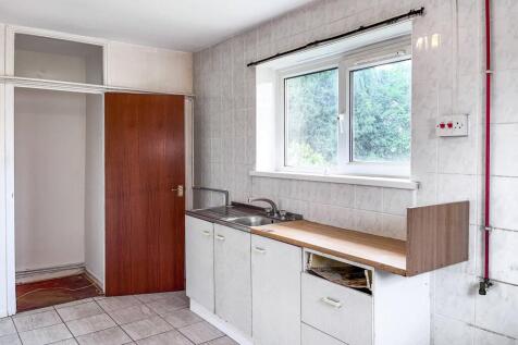 121 Llangranog Road, Llanishen, Cardiff, Wales, CF14 5BN