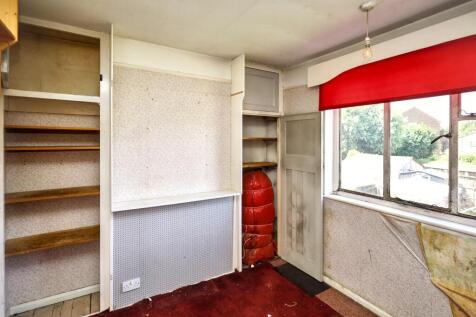 21 Bedford Crescent, Enfield, Middlesex, EN3 6JU