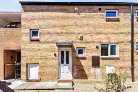 3 The Gelt, Bedford, Bedfordshire, MK41 7XT