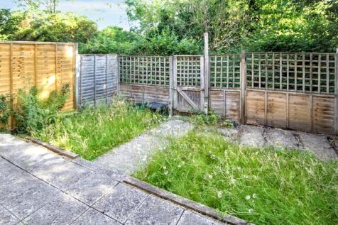 6 Willow Mews, Robertsbridge, East Sussex, TN32 5NL