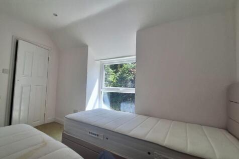 Ty Nant Y Beddau, Ffestiniog, Blaenau Ffestiniog, LL41 4PS