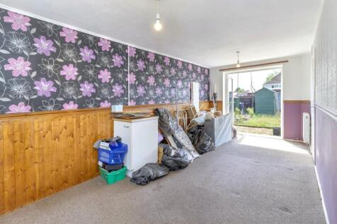 1 Daniell Walk, Corby, NN18 0SF