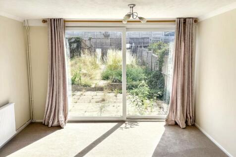 12 Clifton Walk, Benfleet SS7 1DL