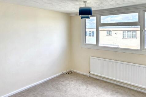 12 Clifton Walk, Benfleet SS7 1DL