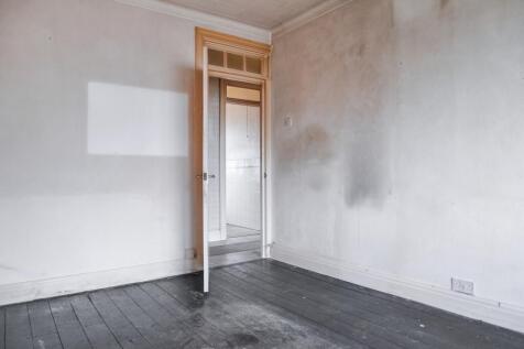 18 Dunstable Court, Dunstable Road, Luton, Bedfordshire, LU4 8DB
