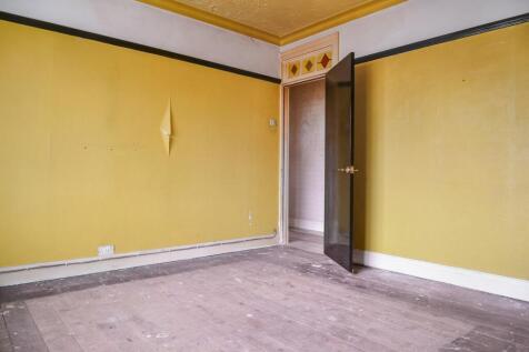 18 Dunstable Court, Dunstable Road, Luton, Bedfordshire, LU4 8DB