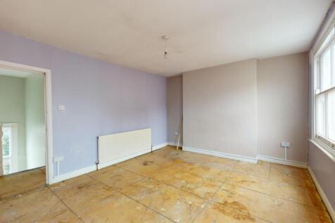 Flat B, 121 Milton Grove, Stoke Newington, London, N16 8QX