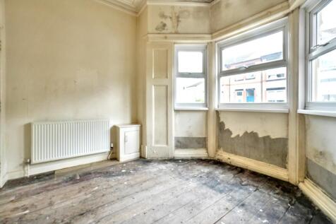 17 Seafield Road, New Ferry, Wirral, CH62 1EQ