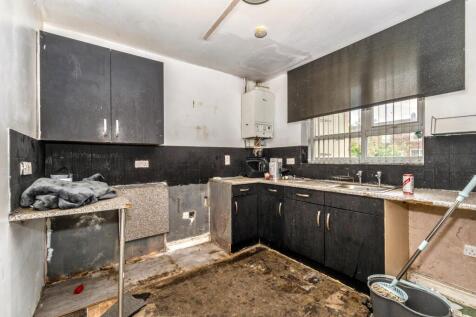 17 Millbeck Road, Middleton, Manchester, M24 4HZ