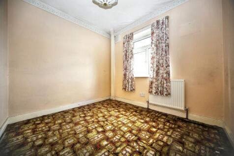 81 Queen Street, Wigan, WN3 4HX