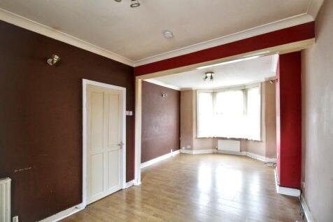 12 Kenneth Road, Chadwell Heath, Romford, RM6 6LL
