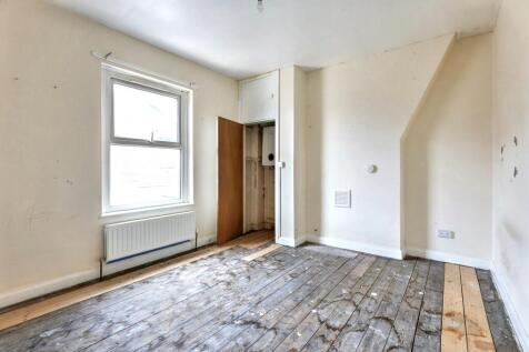 12 Gamble Street, Leigh, WN7 1BE
