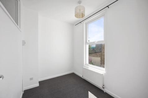 Flat 2 , 144 Westbourne Street, Hove, East Sussex, BN3 5FB