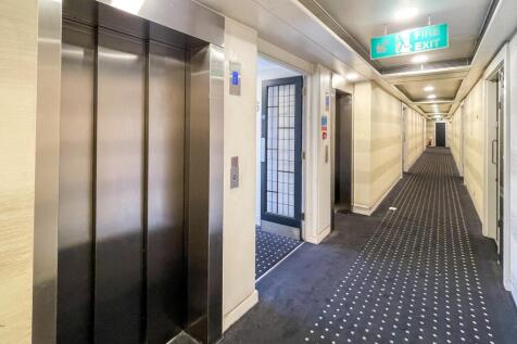 Flat 82, Forset Court, Edgware Road, London, W2 2RE