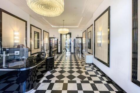 Flat 82, Forset Court, Edgware Road, London, W2 2RE