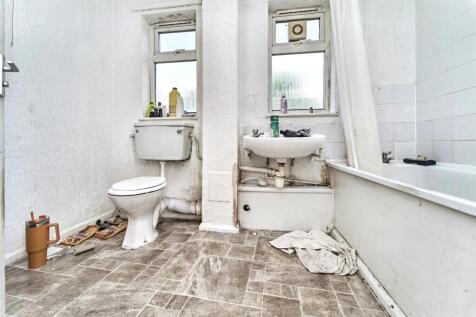 12 The Furlong, Wednesbury, West Midlands, WS10 9SU