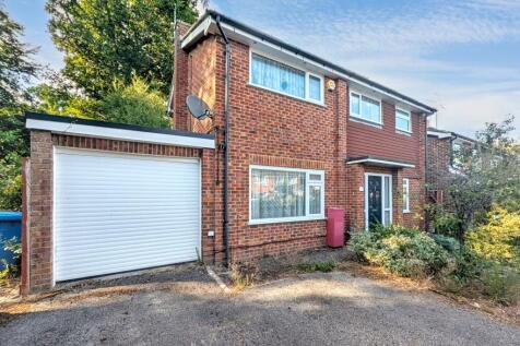 25 Linstead Road, Farnborough, Hampshire, GU14 9HH