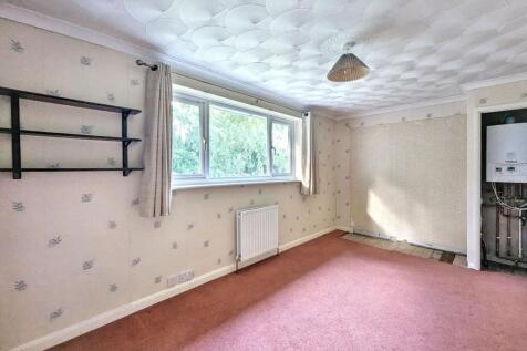 25 Linstead Road, Farnborough, Hampshire, GU14 9HH
